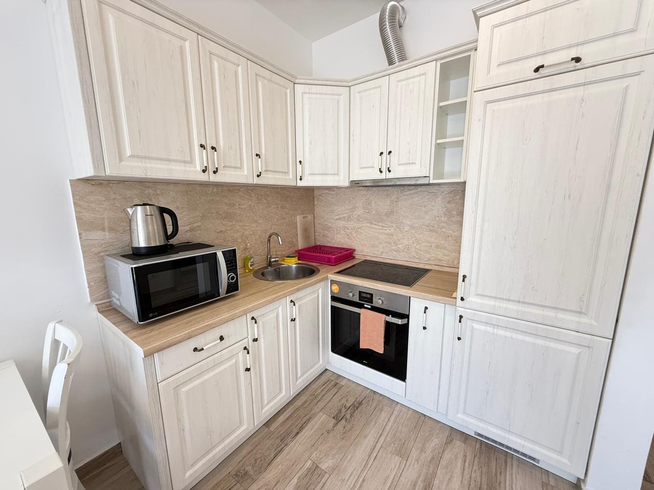 🏡 Studio Apartment for Sale in Dobra Voda – 38 m² — Montenegro
