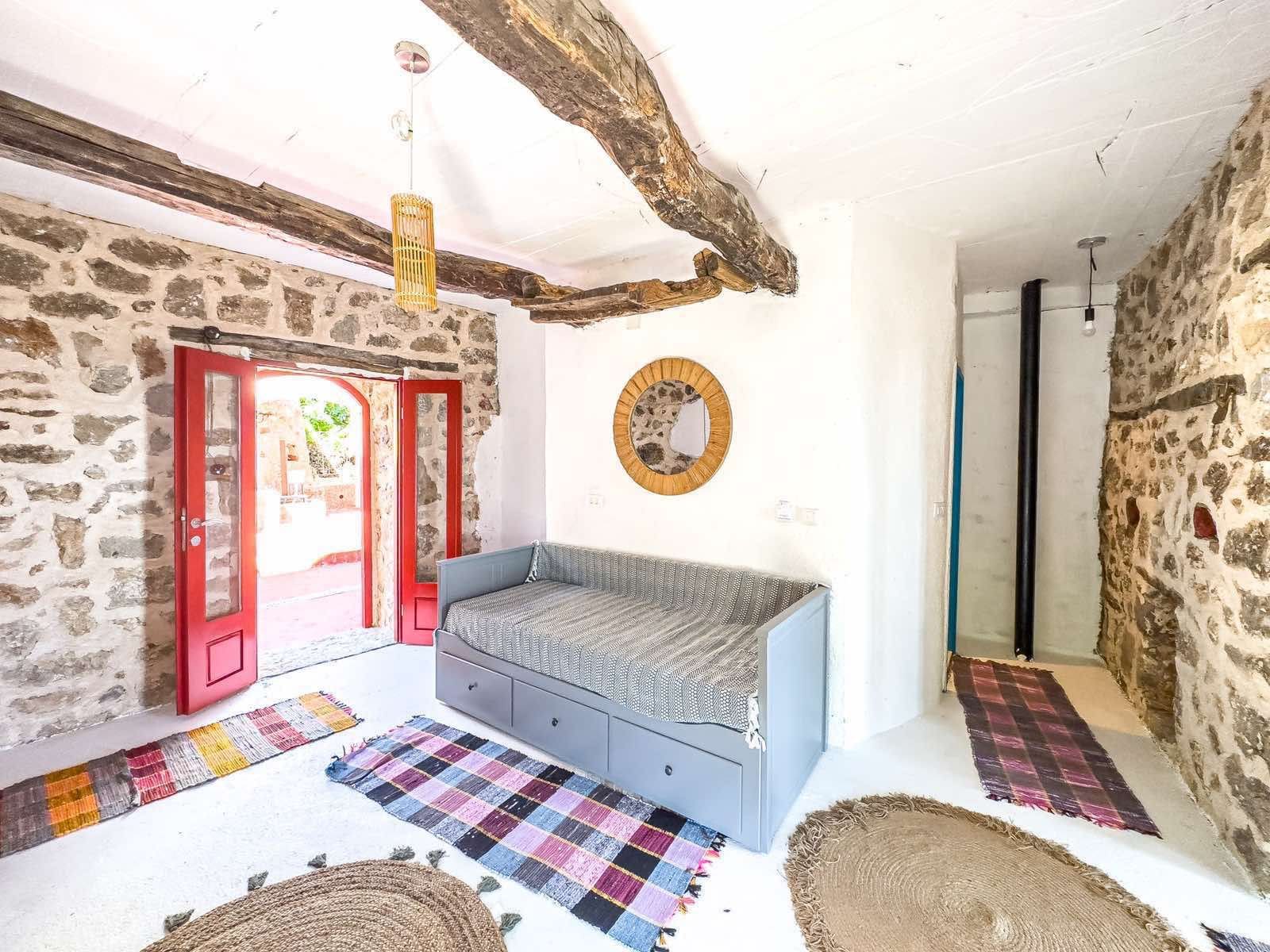 🏡 Stone House in Dobra Voda – 240m² with Stunning Views — Montenegro