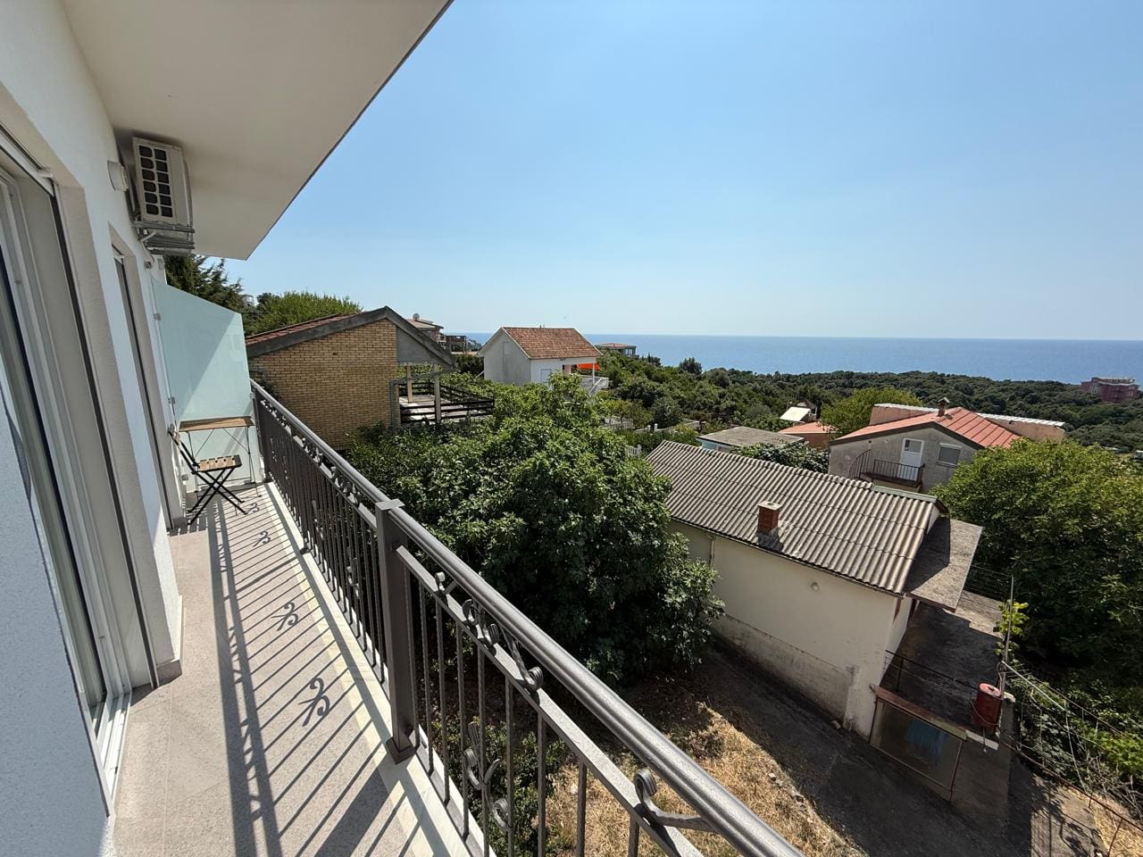 🌊 Apartment in Utjeha Montenegro – 51m² with Sea View and Pool — Montenegro