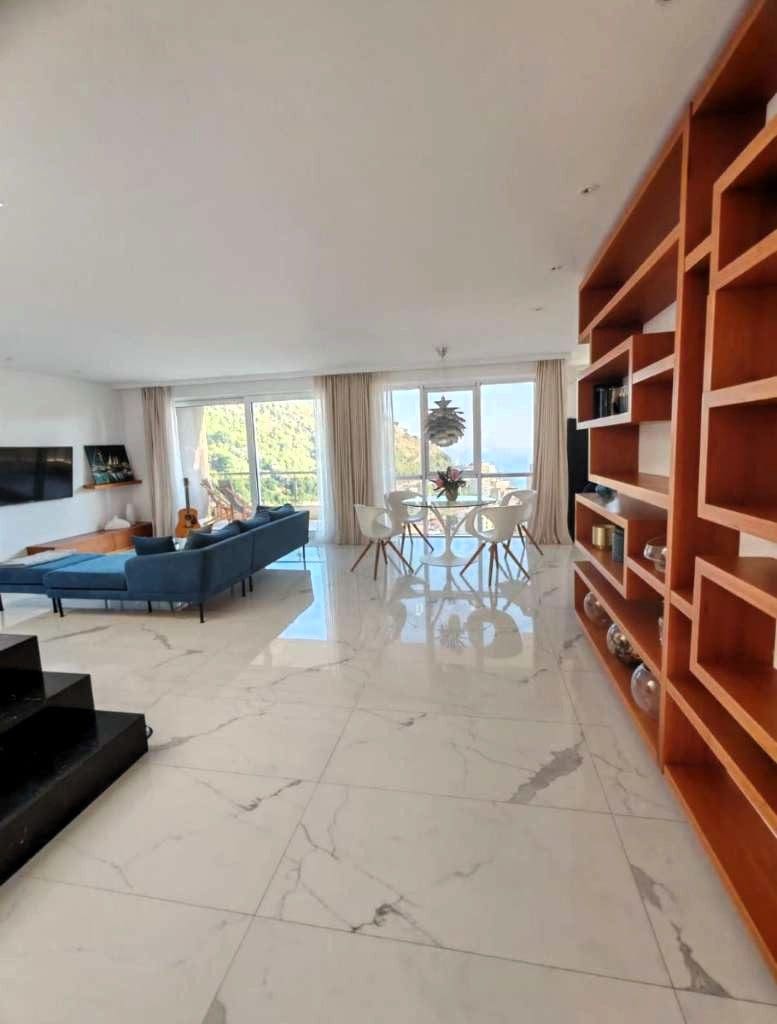 Rafailovici Penthouse with Sea View – 149 m², Rooftop Pool & Terrace — Montenegro