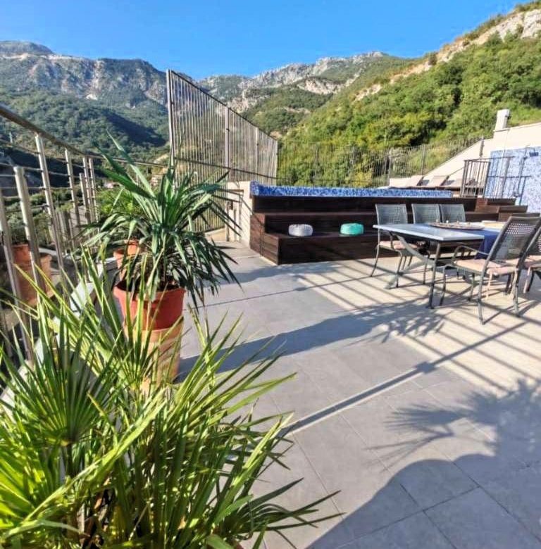 Rafailovici Penthouse with Sea View – 149 m², Rooftop Pool & Terrace — Montenegro