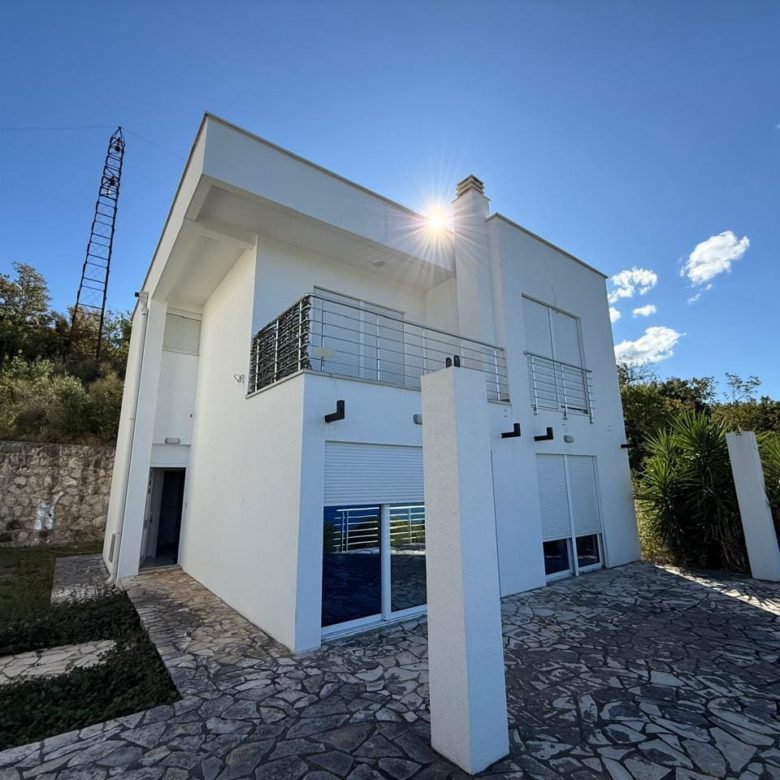 Bar Ratac House with Panoramic Sea View – 150 m², Pool & Parking — Montenegro