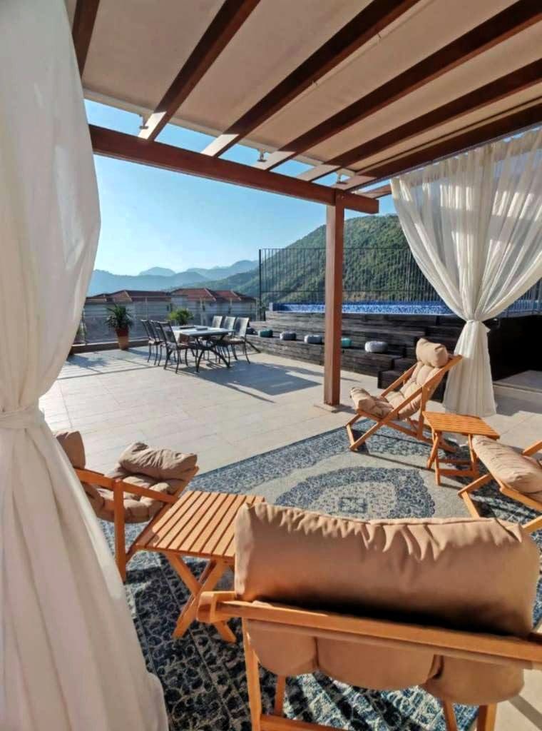 Rafailovici Penthouse with Sea View – 149 m², Rooftop Pool & Terrace — Montenegro
