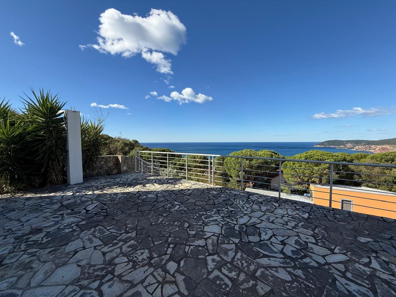 Bar Ratac House with Panoramic Sea View – 150 m², Pool & Parking — Montenegro