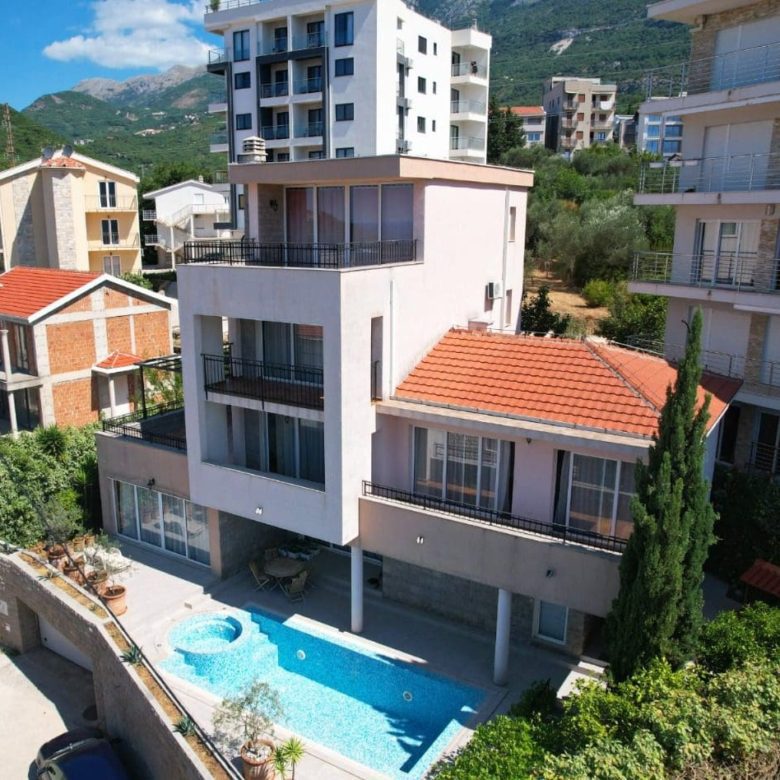 Villa with Sea View in Becici – 495 m² Elegant Home with Pool