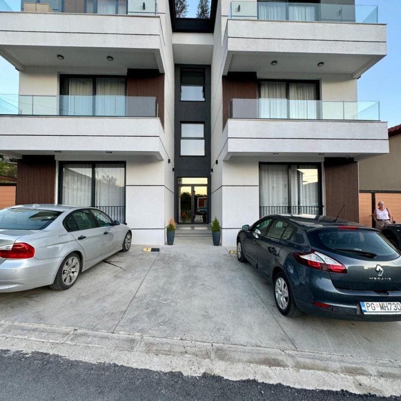 Lastva Grbaljska'da Daireler – Havuzlu Modern Evler, Budva'ya 5 km — Karadağ