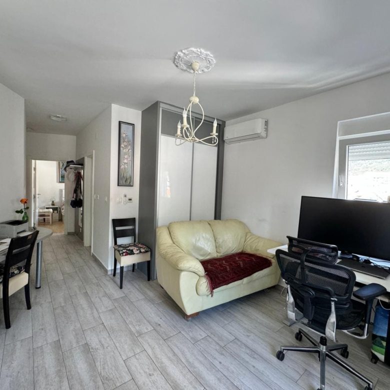 One-Bedroom Apartment in Budva – 43 m² Near the Sea — Montenegro