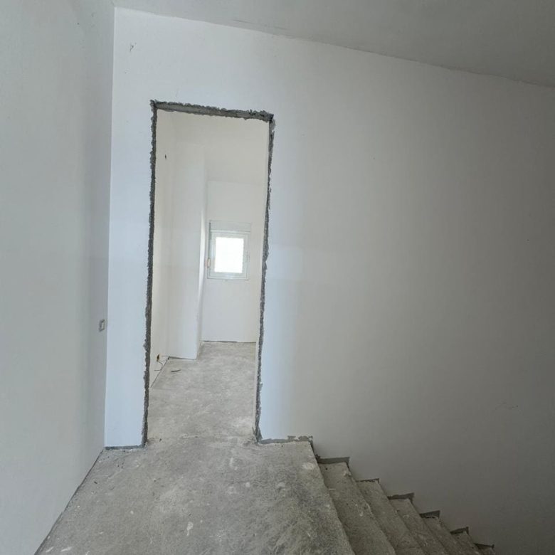 Townhouse with Sea View in Perazića Do – 250 m², 4 Bedrooms — Montenegro