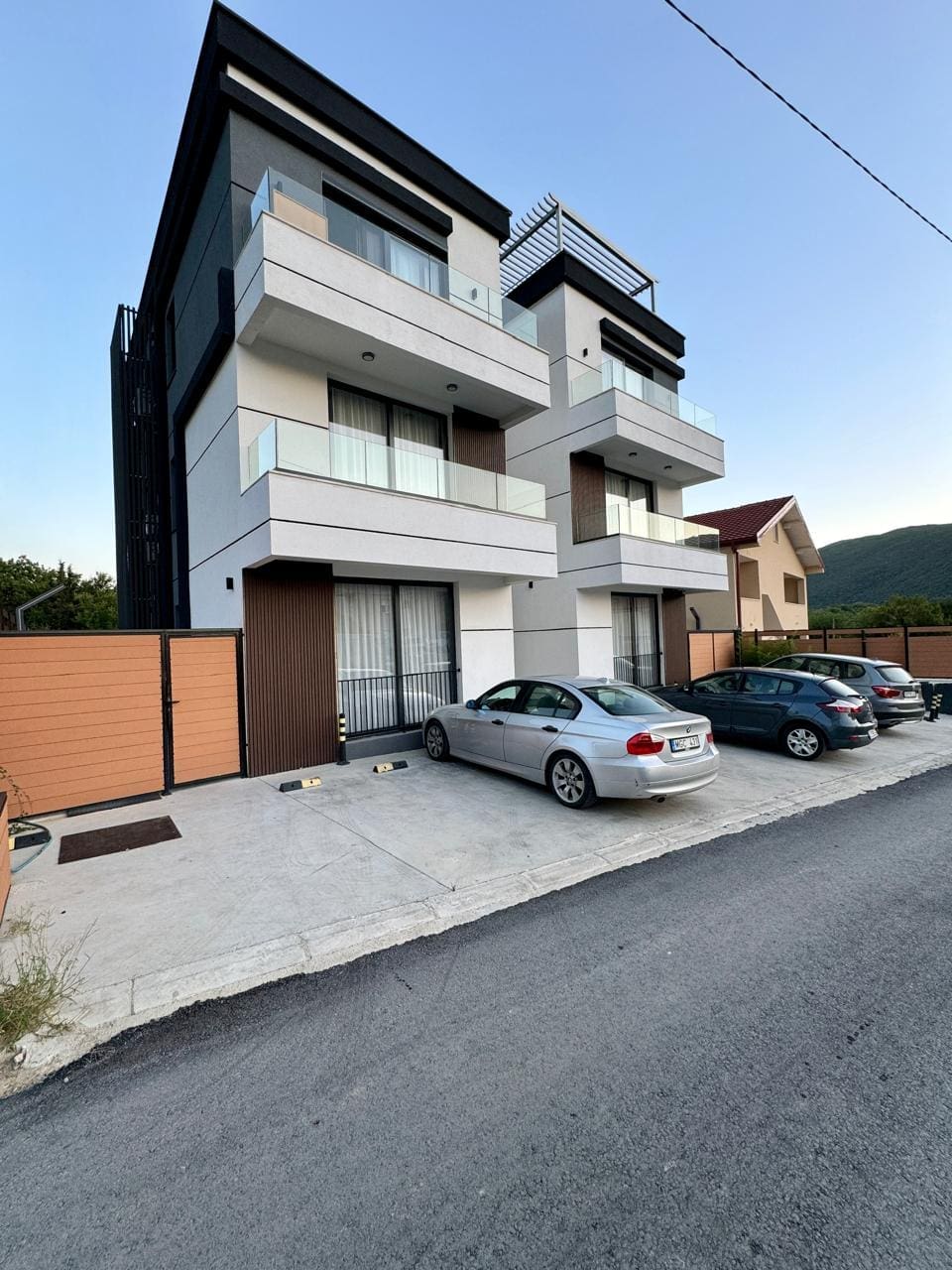 Lastva Grbaljska'da Daireler – Havuzlu Modern Evler, Budva'ya 5 km — Karadağ