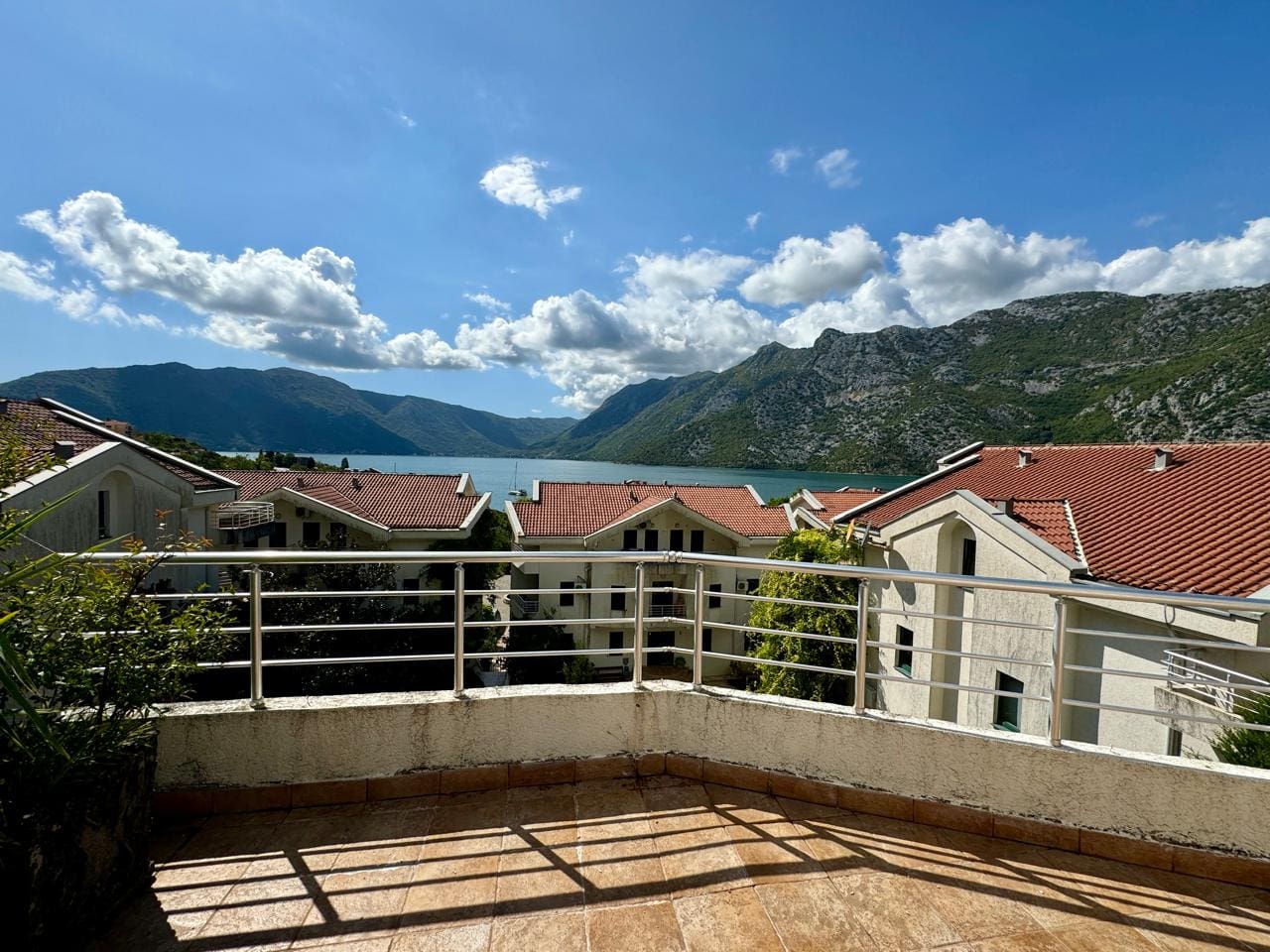 Risan Duplex Apartment – 130 m², Sea View & Pool — Montenegro