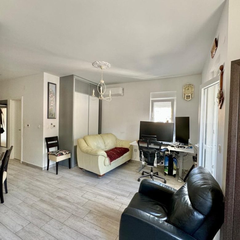 One-Bedroom Apartment in Budva – 43 m² Near the Sea — Montenegro