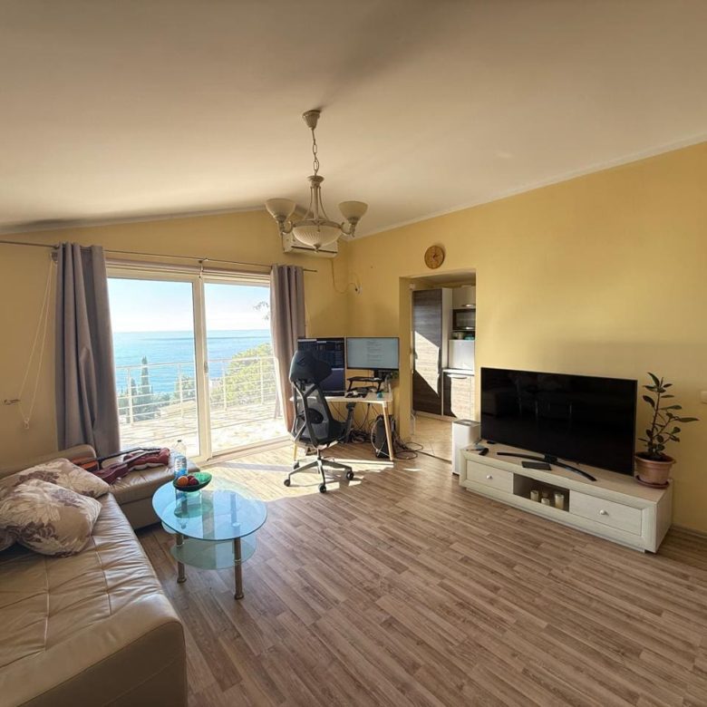 Bar Duplex House with Sea View – 178 m², 237 m² Plot, 550 m to the Sea — Montenegro