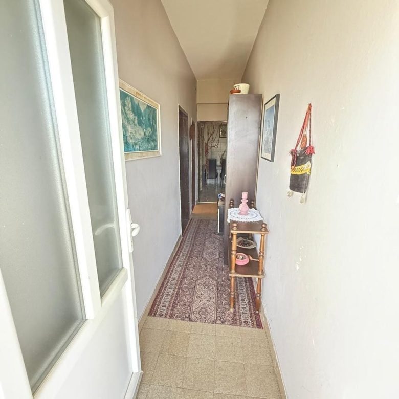 Sutomore House Portion – 108 m², Separate Entrance, 350 m to the Sea — Montenegro