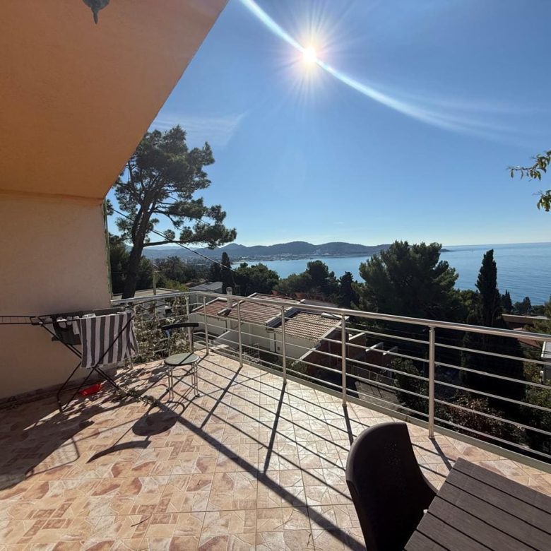 Bar Duplex House with Sea View – 178 m², 237 m² Plot, 550 m to the Sea — Montenegro