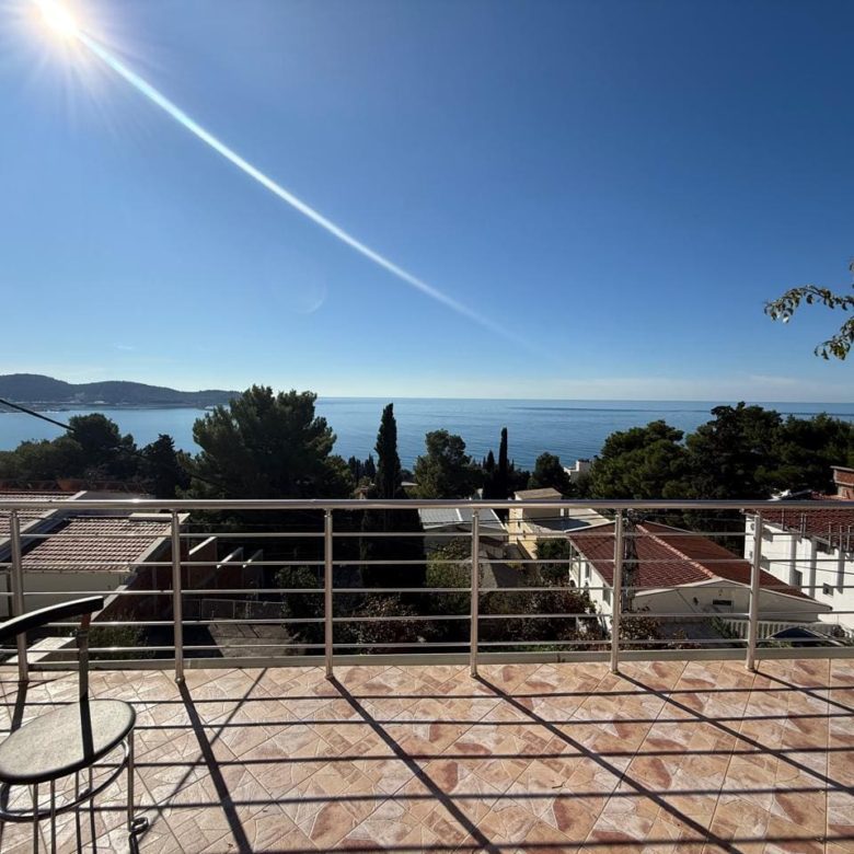 Bar Duplex House with Sea View – 178 m², 237 m² Plot, 550 m to the Sea — Montenegro