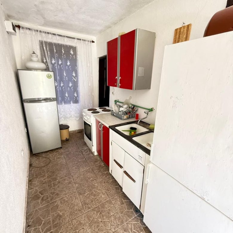 Sutomore House Portion – 108 m², Separate Entrance, 350 m to the Sea — Montenegro