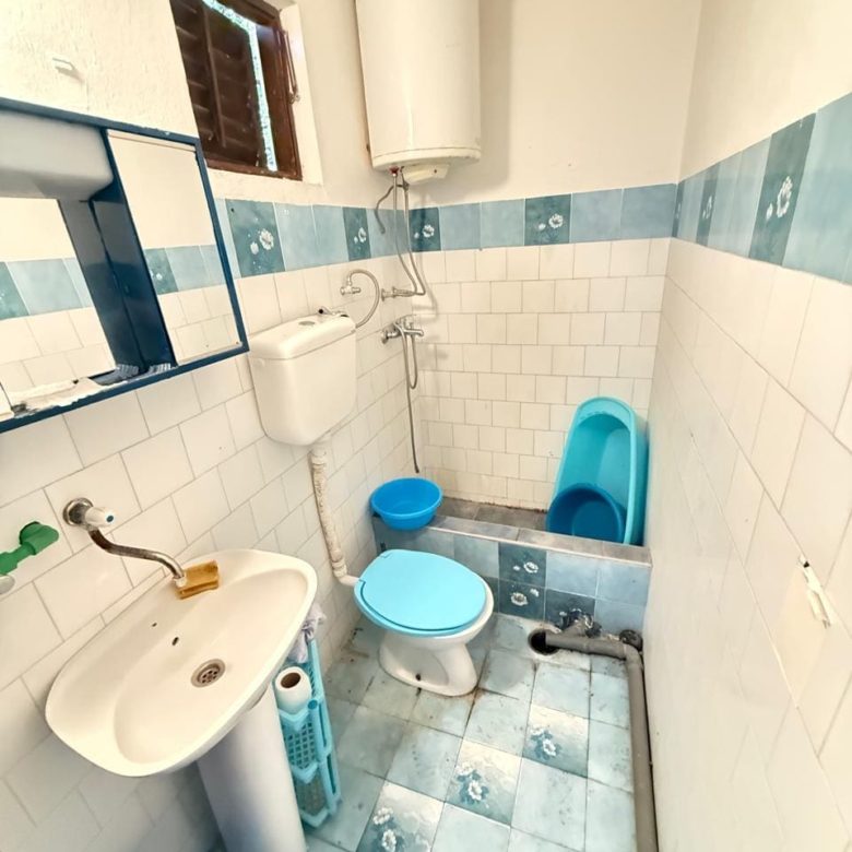 Sutomore House Portion – 108 m², Separate Entrance, 350 m to the Sea — Montenegro
