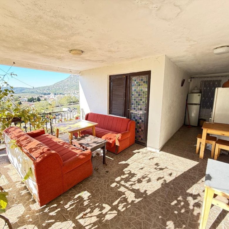 Sutomore House Portion – 108 m², Separate Entrance, 350 m to the Sea — Montenegro