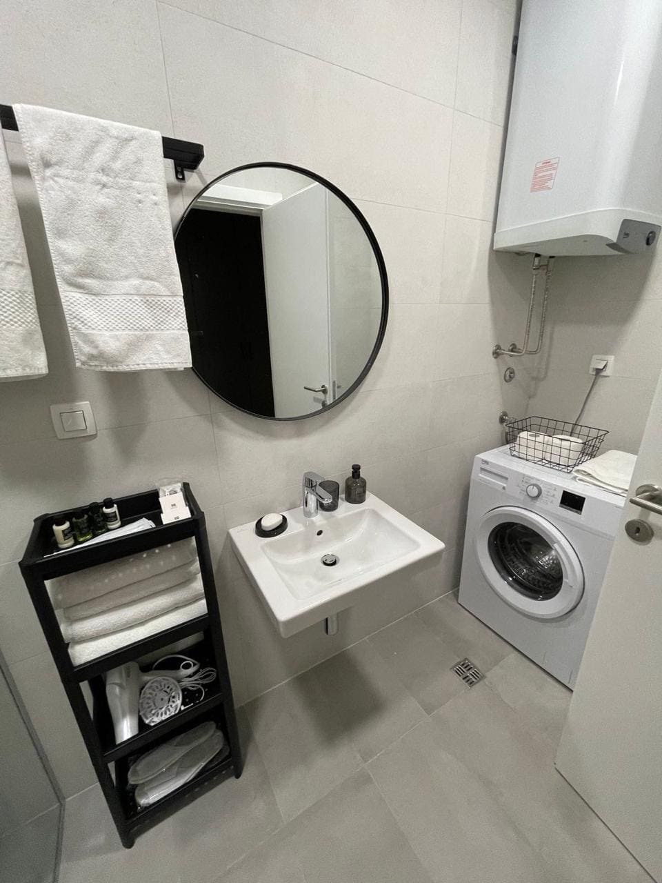 Bar Soho City Apartment – 65 m², Sea View, 3rd Floor — Montenegro