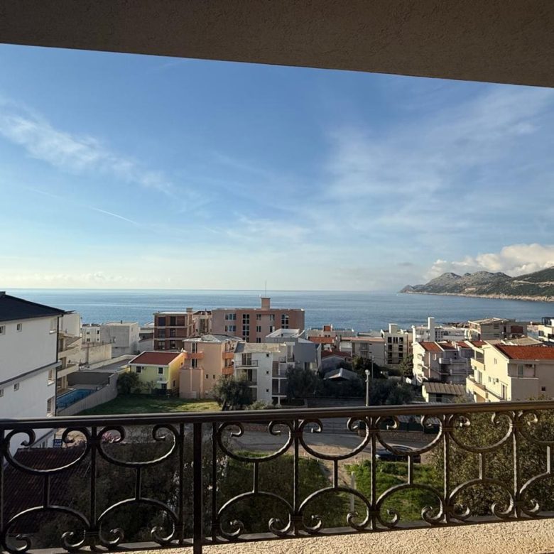 Dobra Voda Apartment – 73 m², Sea View, Garage, 230 m to the Sea