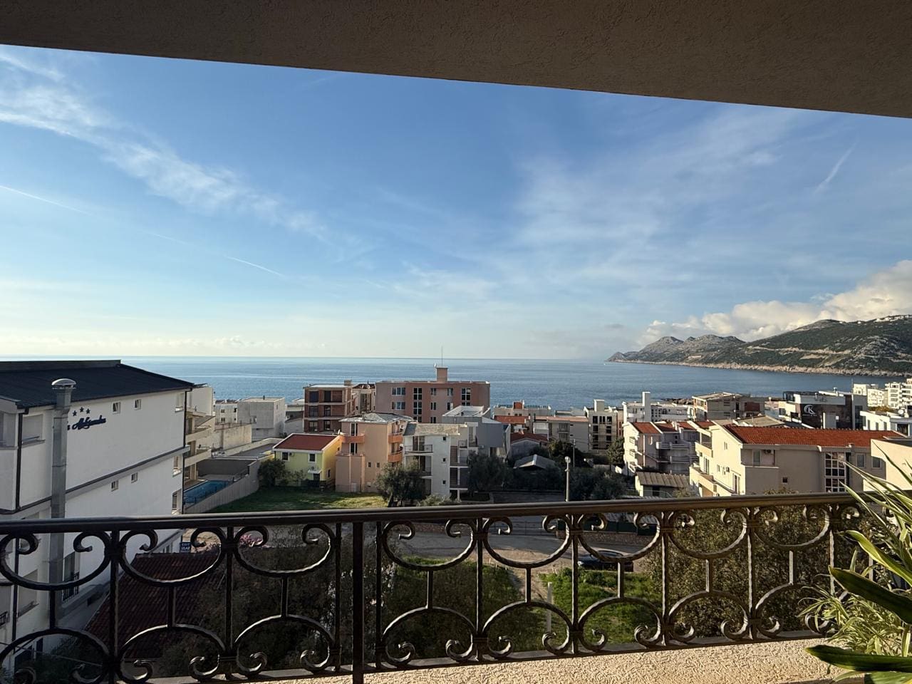 Dobra Voda Apartment – 73 m², Sea View, Garage, 230 m to the Sea