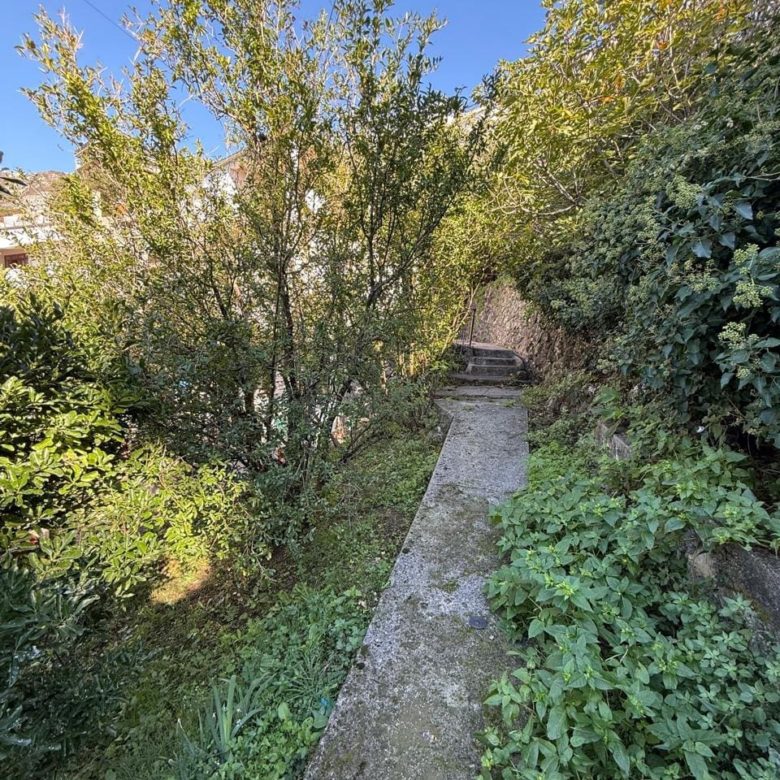 Sutomore House Portion – 108 m², Separate Entrance, 350 m to the Sea — Montenegro