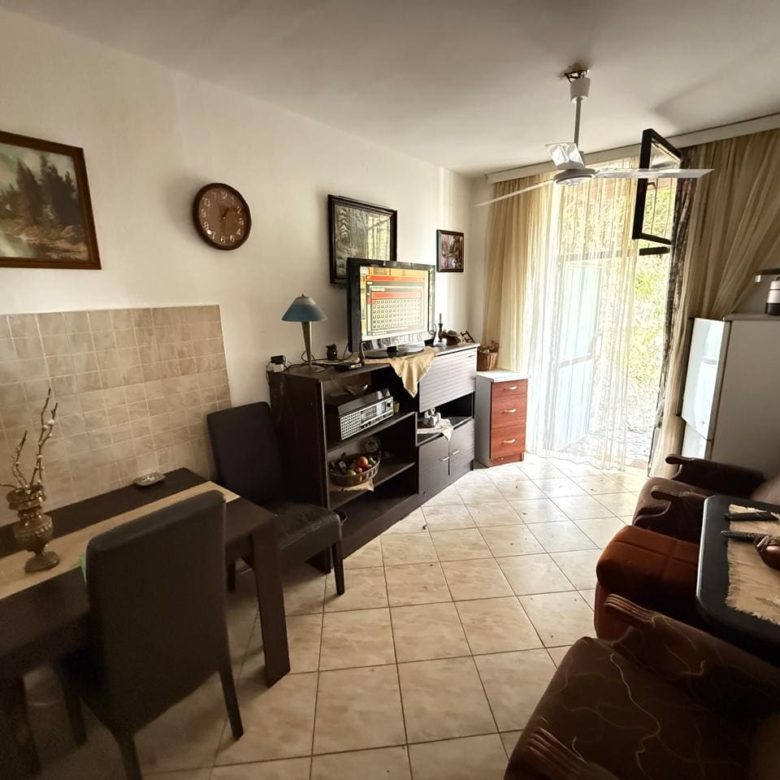 Sutomore House Portion – 108 m², Separate Entrance, 350 m to the Sea — Montenegro