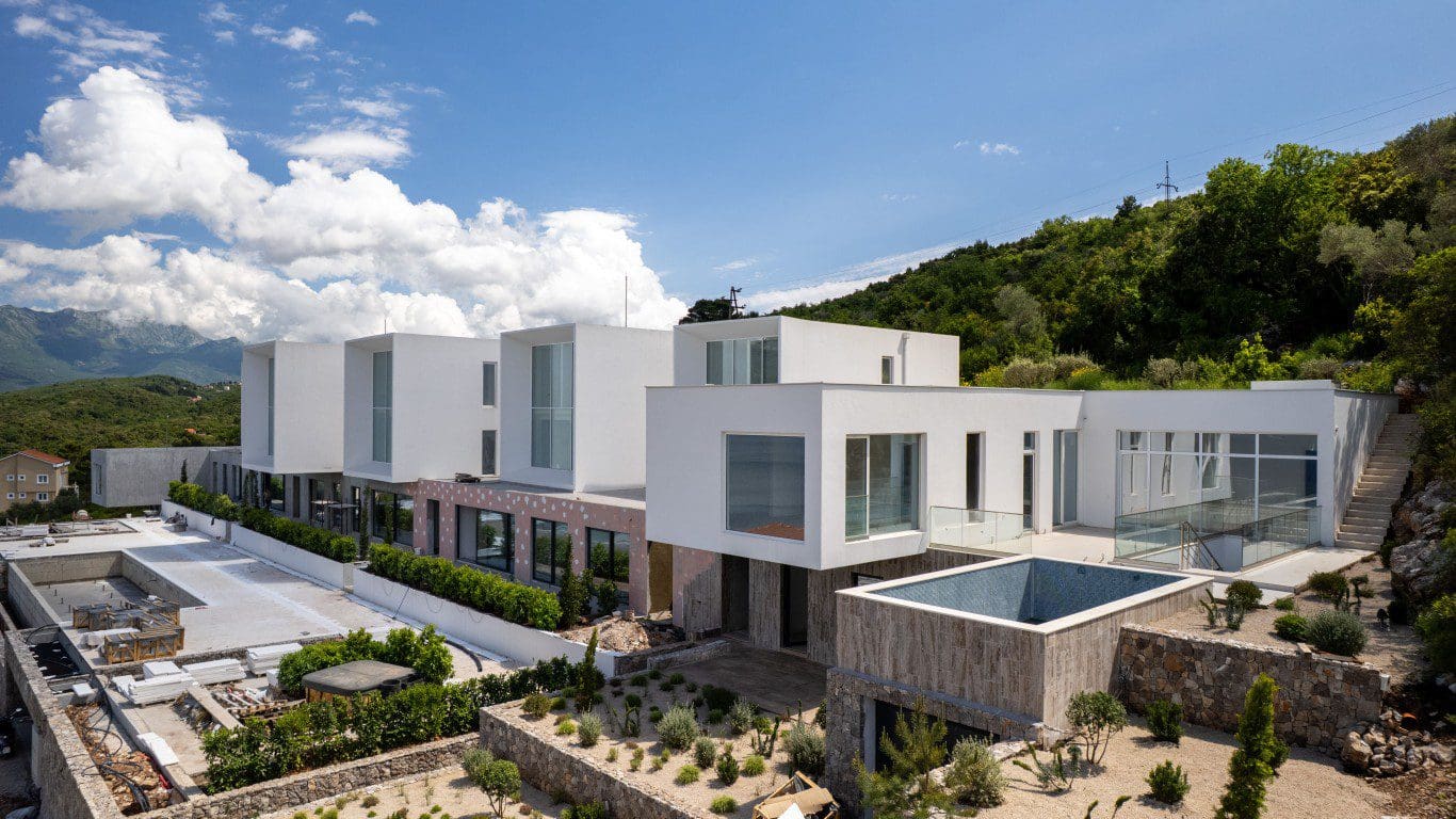 MRE-property Montenegro (1) Modern Villa Sea View Krašići
