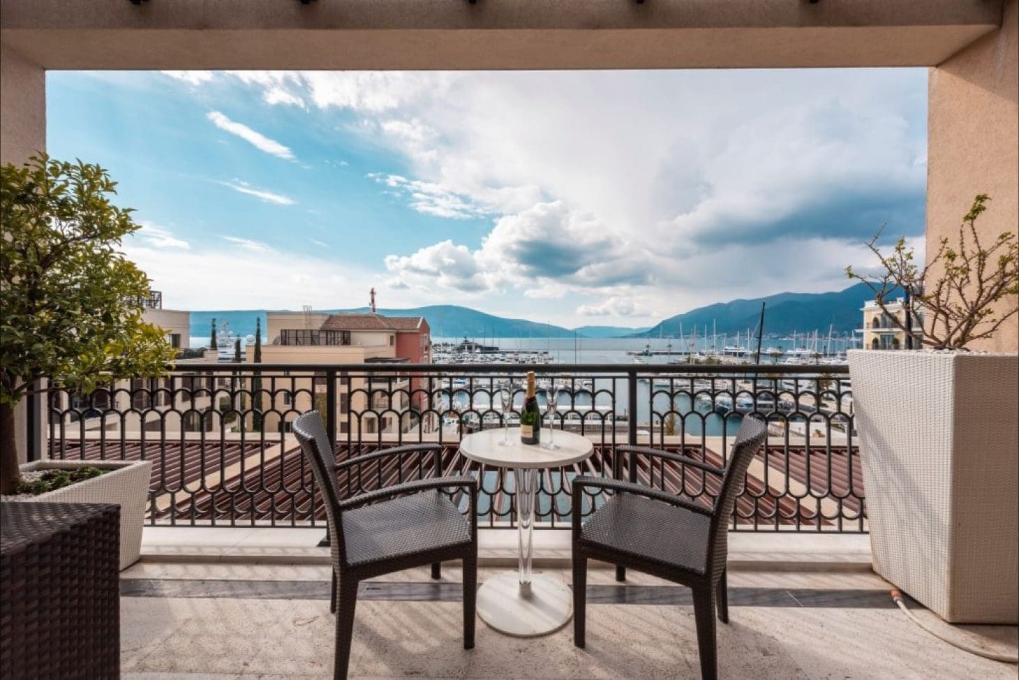Luxury Penthouse Porto Montenegro – Exclusive 258 m² Dream — Montenegro