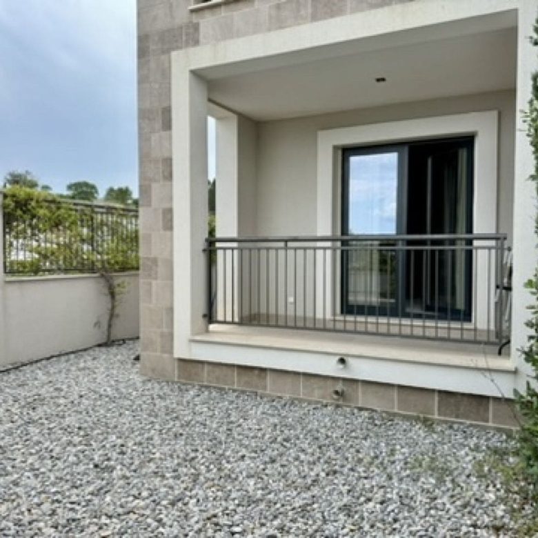 Apartment with Terrace Luštica Bay – 2-Bedroom Ideal Home — Montenegro