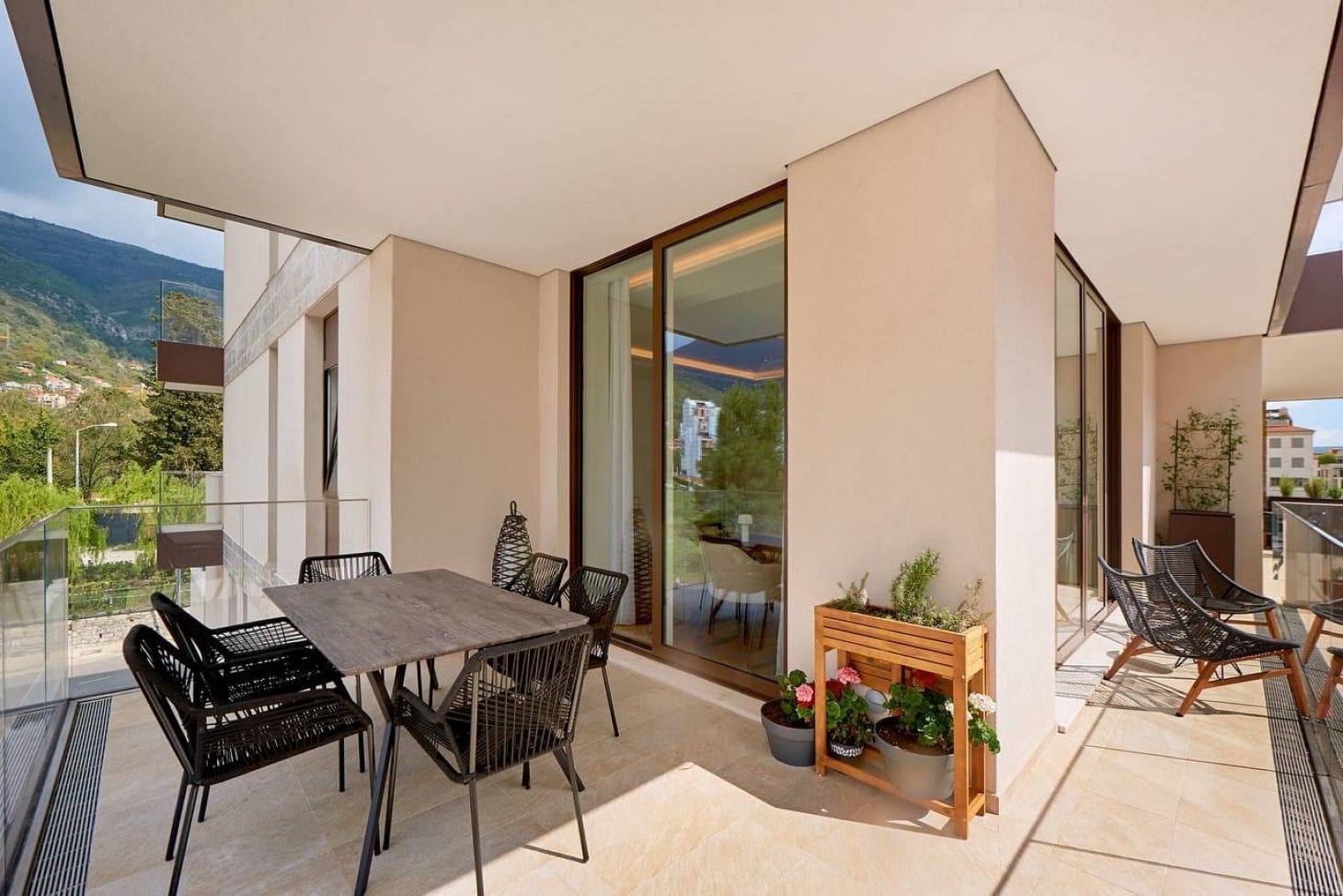 Porto Montenegro Sea View Apartment for Sale – 140 m² Luxury — Montenegro