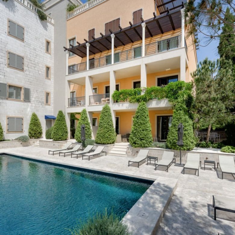 Luxury Sea View Apartment in Porto Montenegro – 223 m² Dream — Montenegro