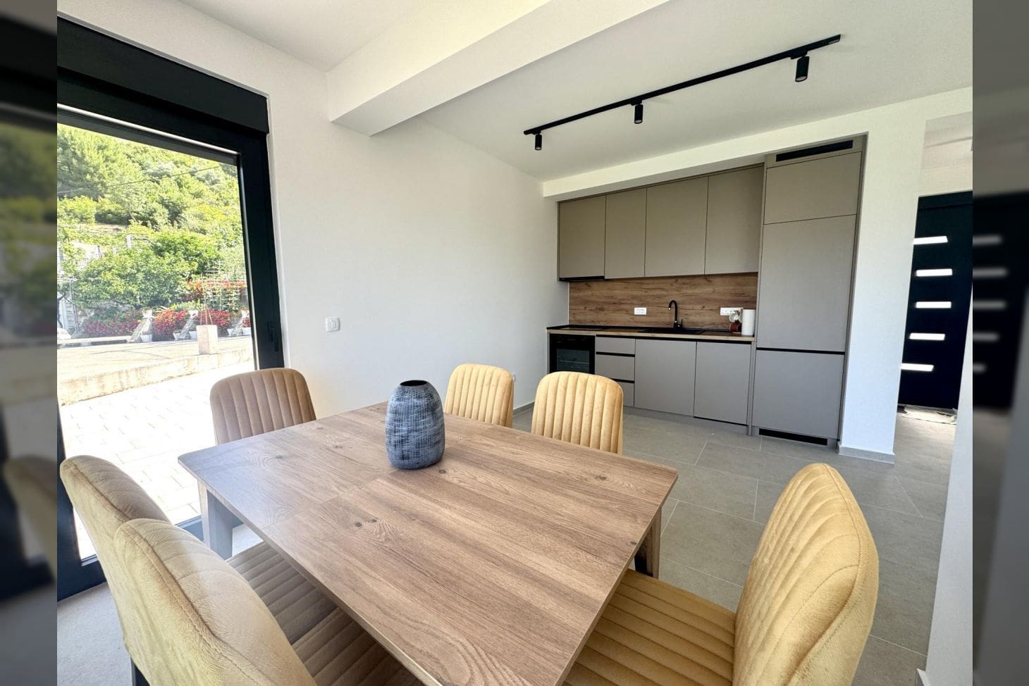 Duplex Apartment for Rent Tivat with Large Terraces — Montenegro