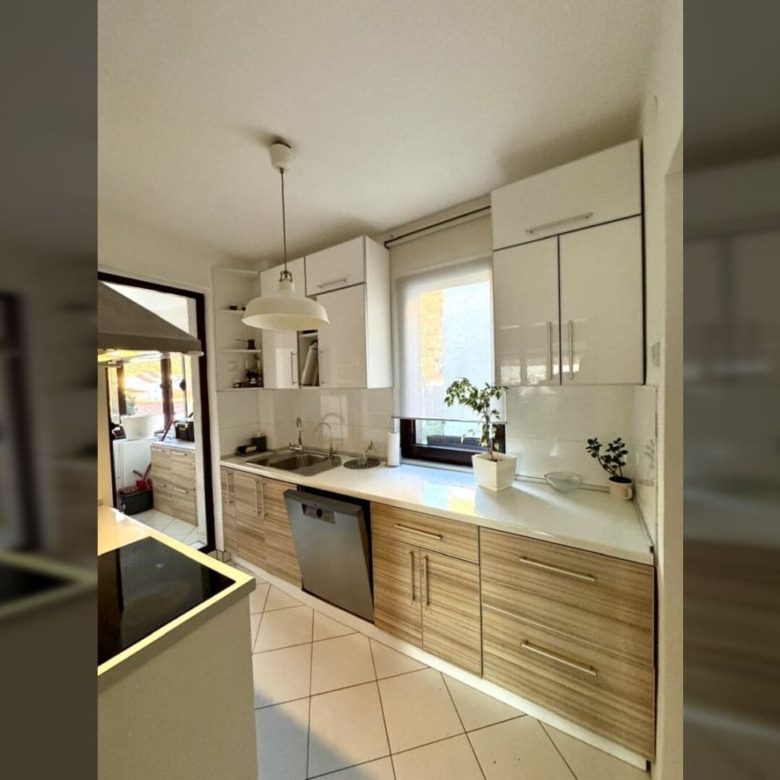 Family Apartment for Rent Seljanovo Tivat with Panoramic Views — Montenegro