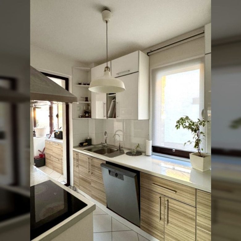 Family Apartment for Rent Seljanovo Tivat with Panoramic Views — Montenegro