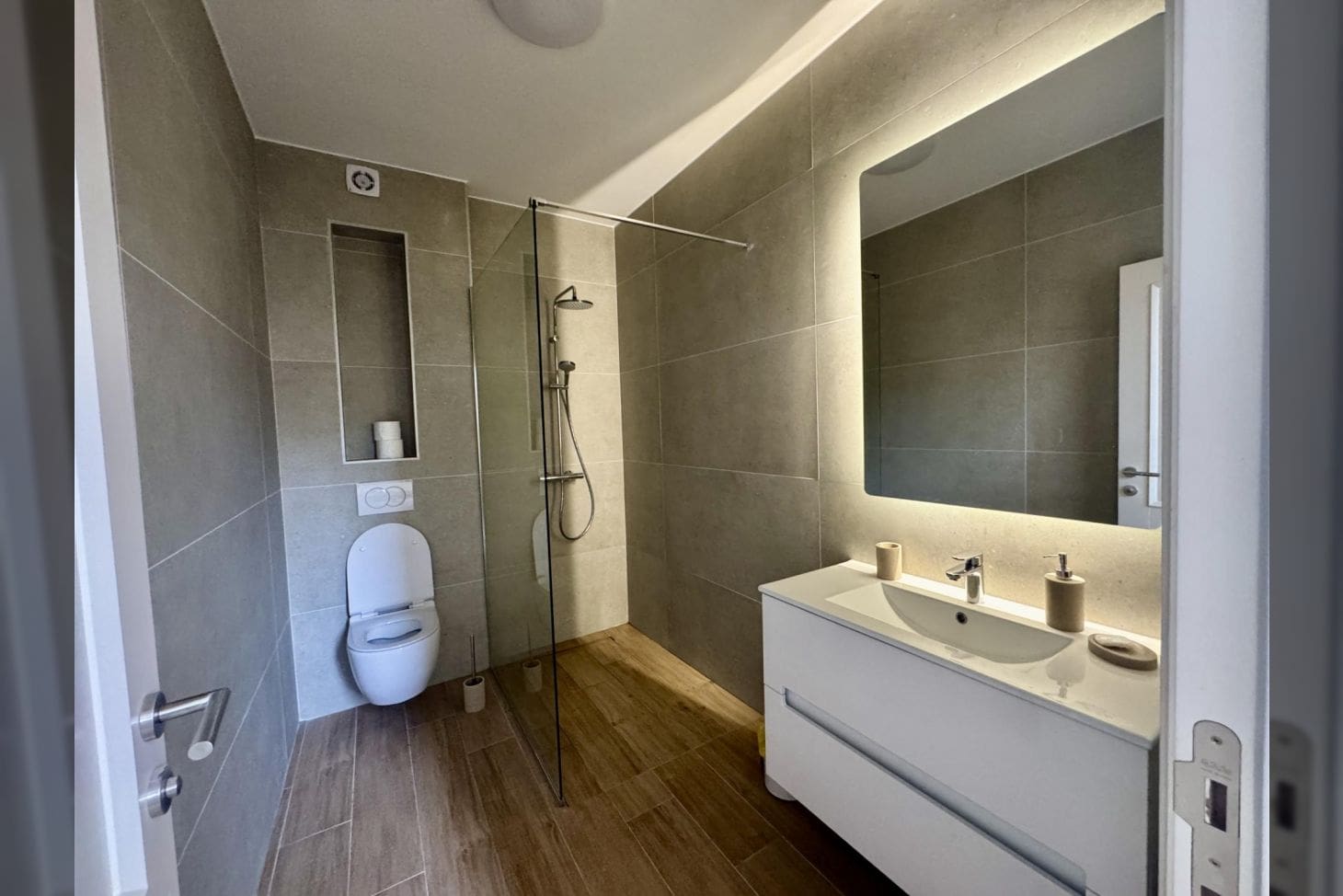 Duplex Apartment for Rent Tivat with Large Terraces — Montenegro