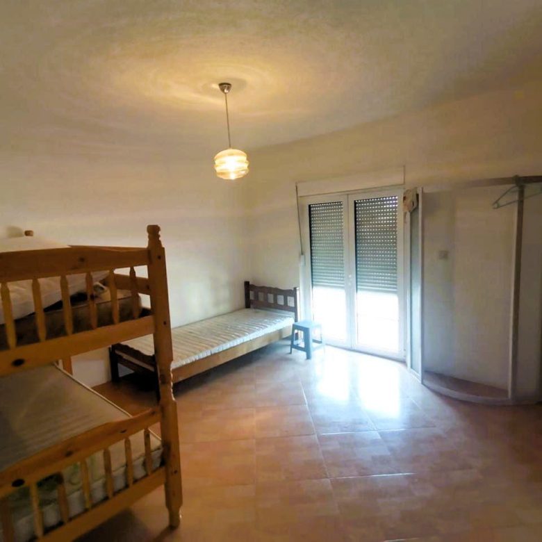 Двокімнатна квартира 78 м² у продажу в Сутоморе — Чорногорія
