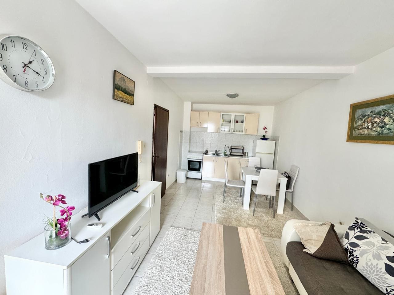 Продається однокімнатна квартира в Будві | 40 м² біля ресторану Kužina, Чорногорія