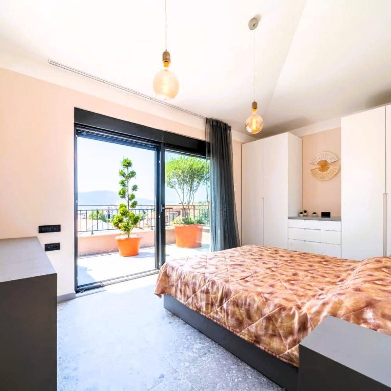 Apartment for Sale in Tivat — Top Floor, Sea View & 3 Private Parking Spaces — Montenegro