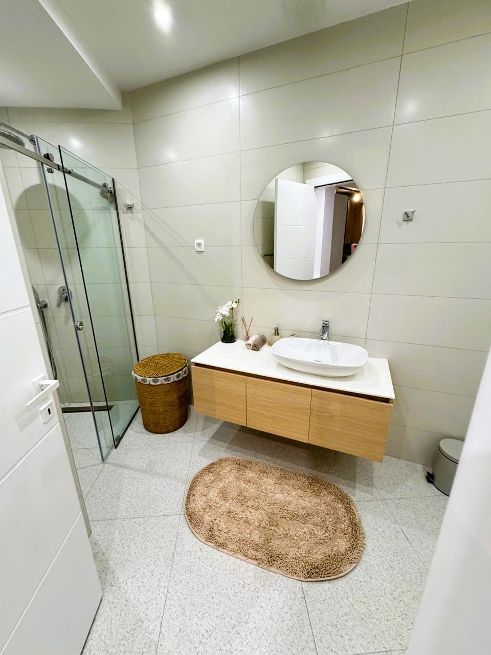 1-Bedroom Apartment in Vuelo Sobre Bečići | 54m² with Private Yard, Montenegro