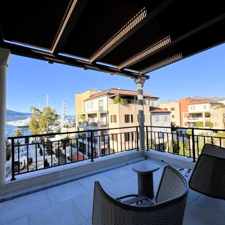Penthouse Porto Montenegro — Zeta Building, 247 m², Full Capital Renovation 2025 — Montenegro