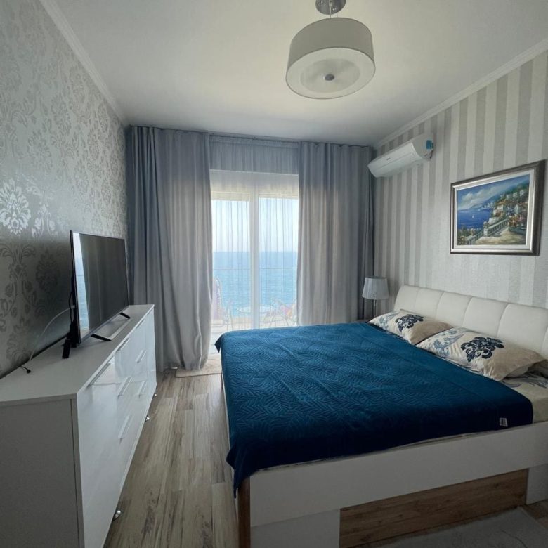 Furnished 2-Bedroom Waterfront Residence — Pool, Private Beach & Parking, 5 km from Bar — Montenegro