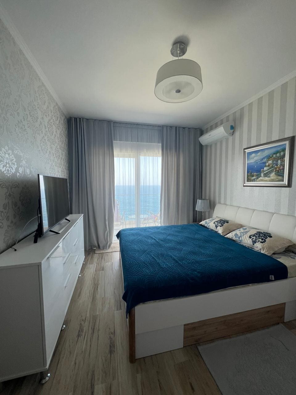 Furnished 2-Bedroom Waterfront Residence — Pool, Private Beach & Parking, 5 km from Bar — Montenegro