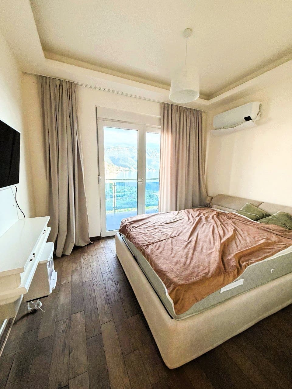 Apartment for Sale in Bečići — Seafront, Crystal Building, 89 m² with 2 Terraces — Montenegro