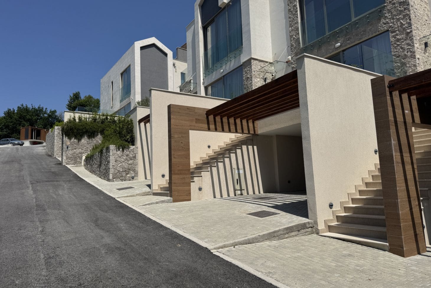 Lastva Park Townhouses Tivat: Premium 240-350m² Homes with Private Pools — Montenegro