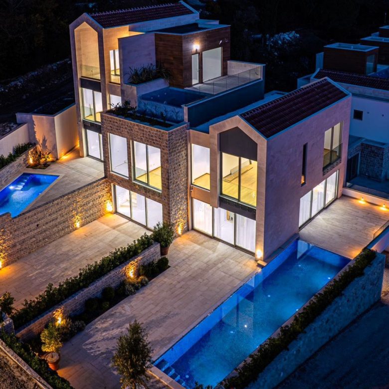 Lastva Park Townhouses Tivat: Premium 240-350m² Homes with Private Pools — Montenegro