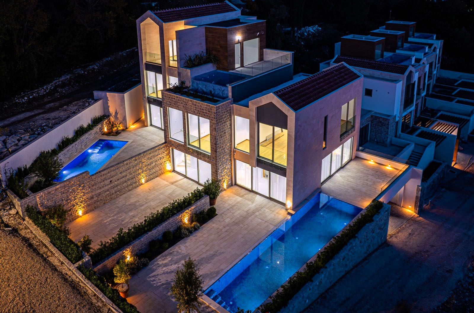 Lastva Park Townhouses Tivat: Premium 240-350m² Homes with Private Pools — Montenegro