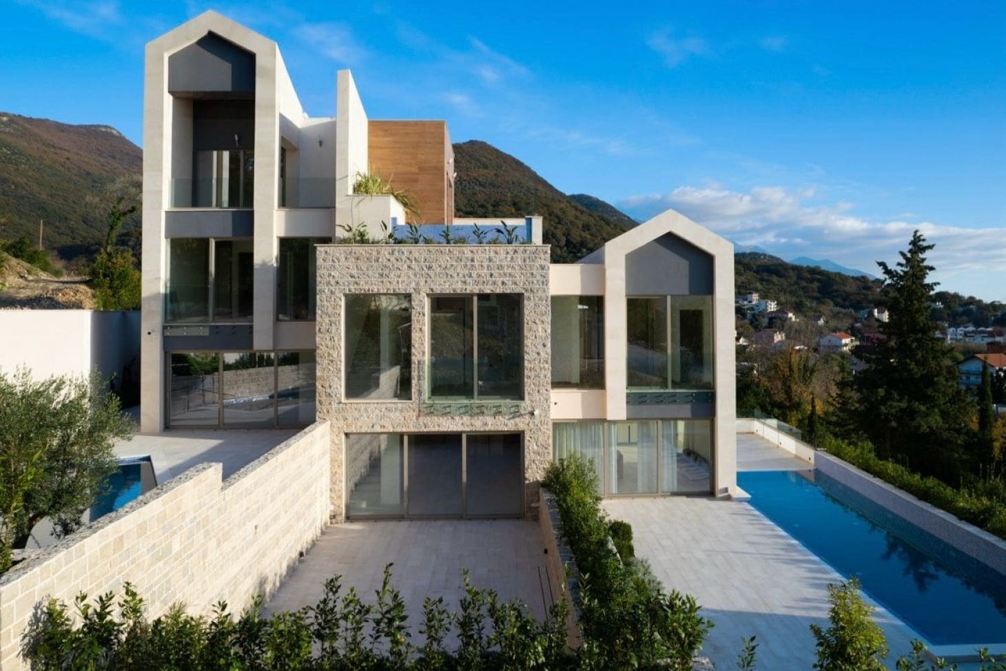 Lastva Park Townhouses Tivat: Premium 240-350m² Homes with Private Pools — Montenegro