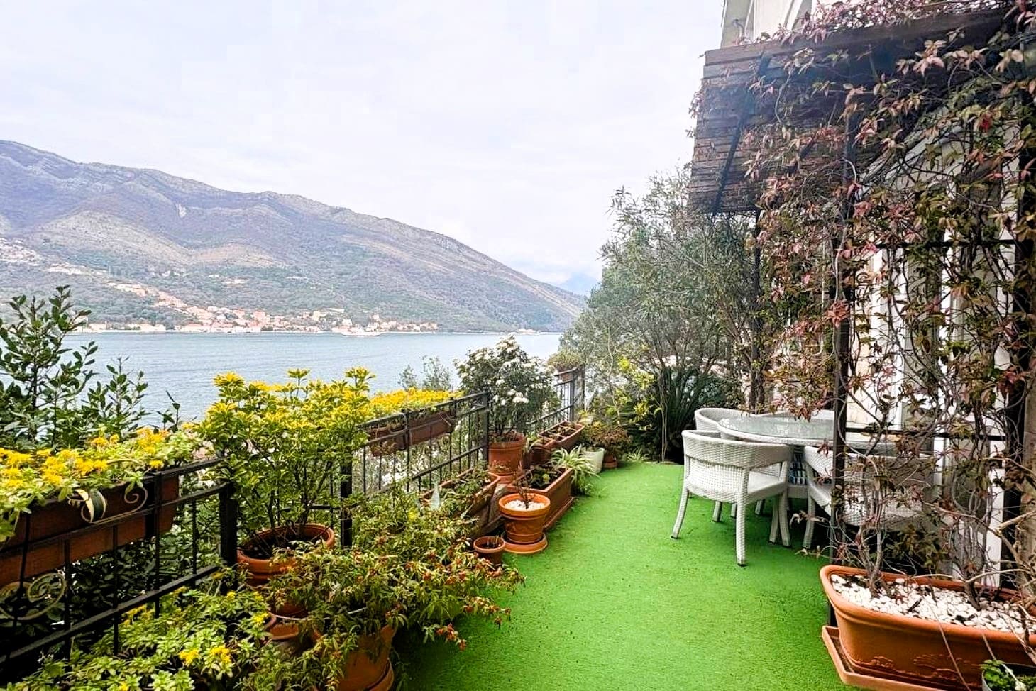 Lepetane Apartment with Sauna 180m² | Tivat Bay | 50m Beach — Montenegro