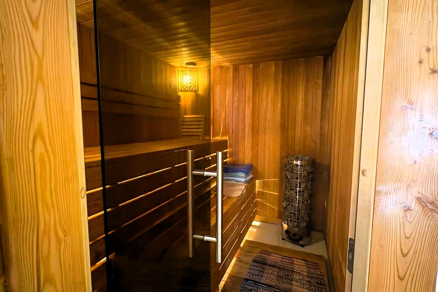 Lepetane Apartment with Sauna 180m² | Tivat Bay | 50m Beach — Montenegro